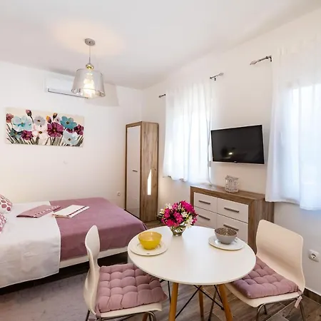 Studio Gina Apartament *